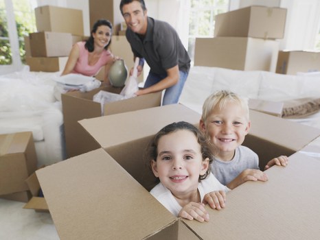 Checklist preparation for a same-day move in Bow