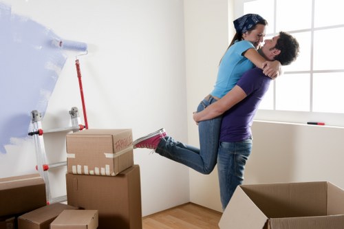 Urban moving support from a Bow man and van service